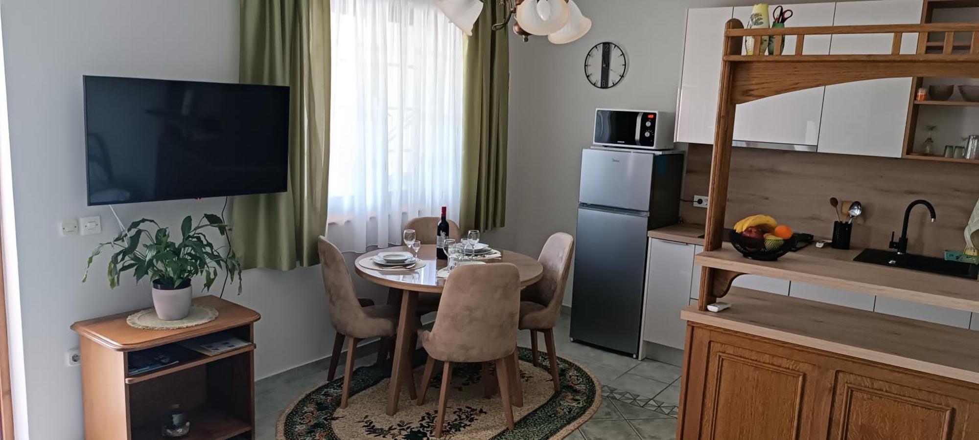 פורץ Apartments Stojakovic מראה חיצוני תמונה