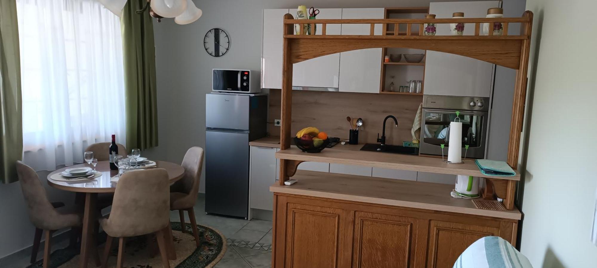 פורץ Apartments Stojakovic מראה חיצוני תמונה