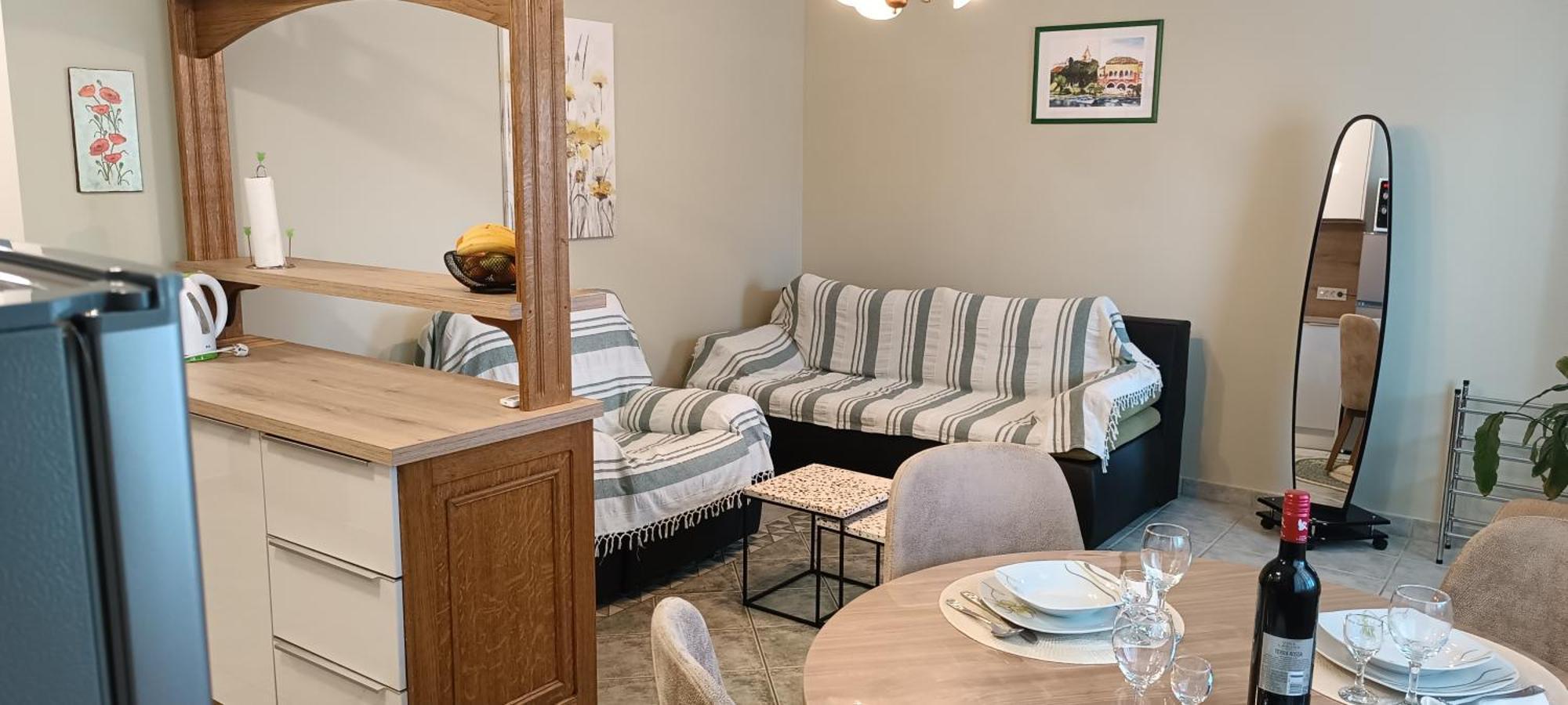 פורץ Apartments Stojakovic מראה חיצוני תמונה
